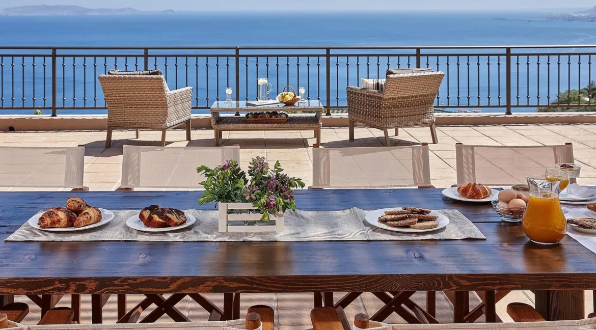 Buy a Villa in Crete