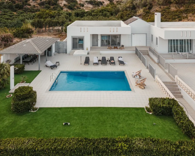 Sea View Villa for Sale in Crete, Ierapetra