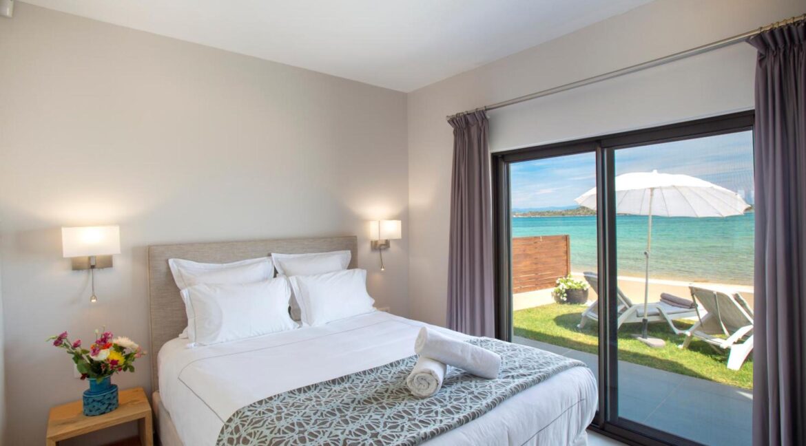 Beachfront Villa for Sale Vourvourou Halkdiki