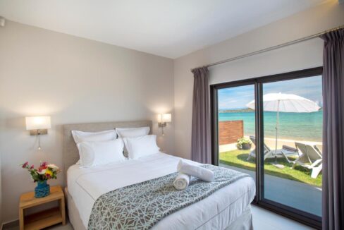 Beachfront Villa for Sale Vourvourou Halkdiki
