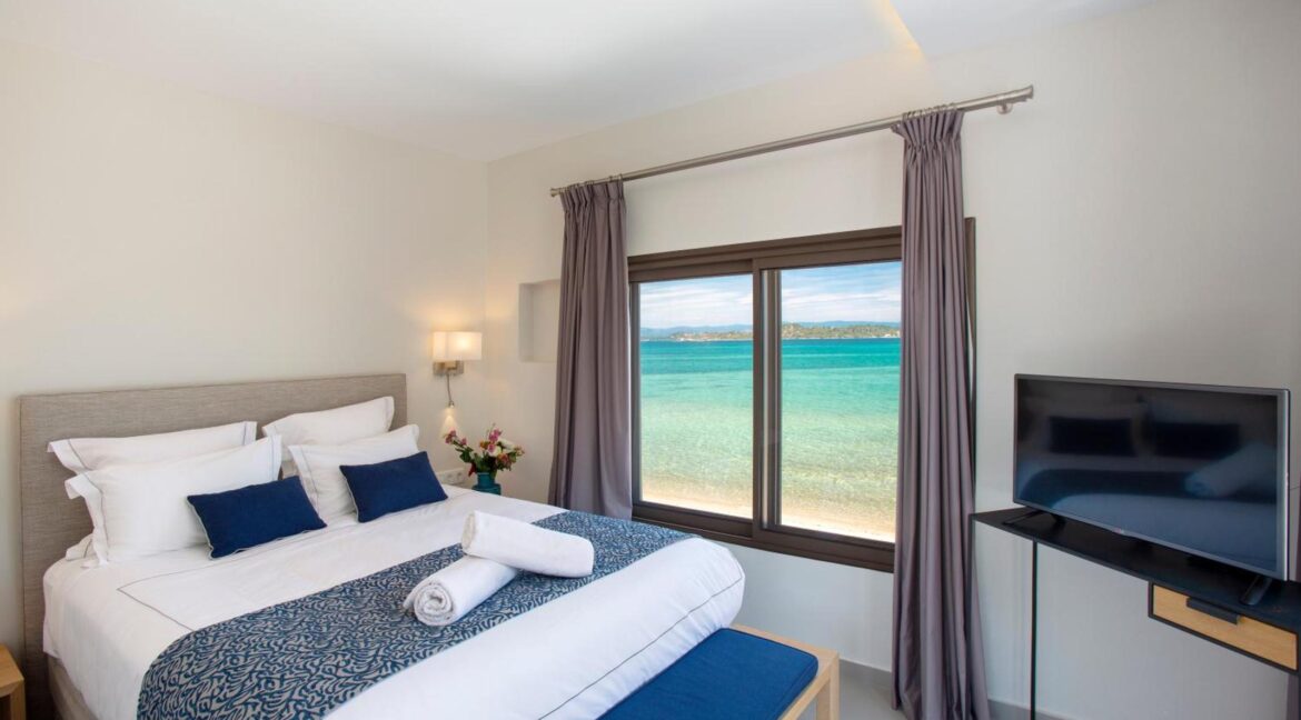 Beachfront Villa for Sale Vourvourou Halkdiki