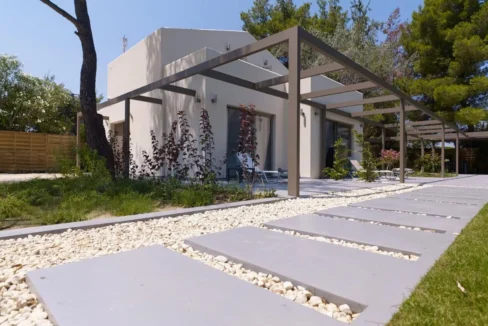 Beachfront Villa with Garden Sithonia — Halkidiki 10