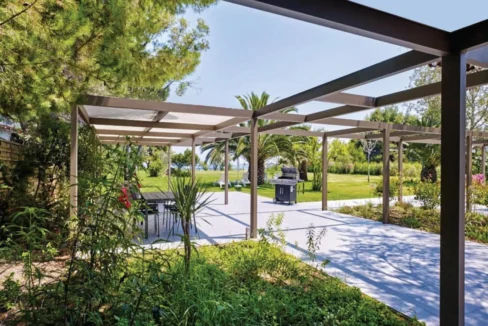 Beachfront Villa with Garden Sithonia — Halkidiki 11