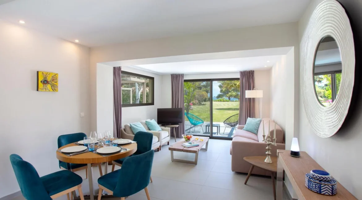 Beachfront Villa with Garden Sithonia — Halkidiki 5
