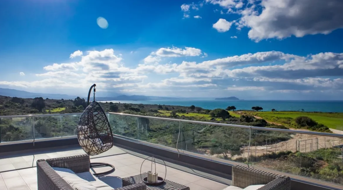 beautiful-sea-view-villa-for-sale-in-cre_01