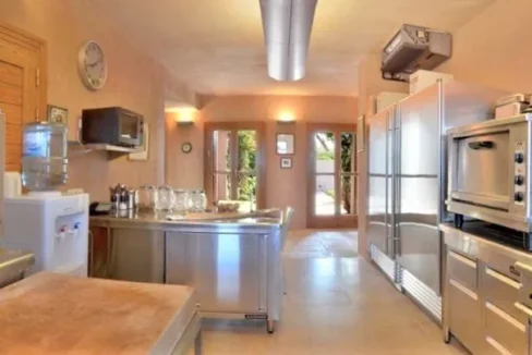 beautiful-villa-for-sale-in-mykonos-17930721_03