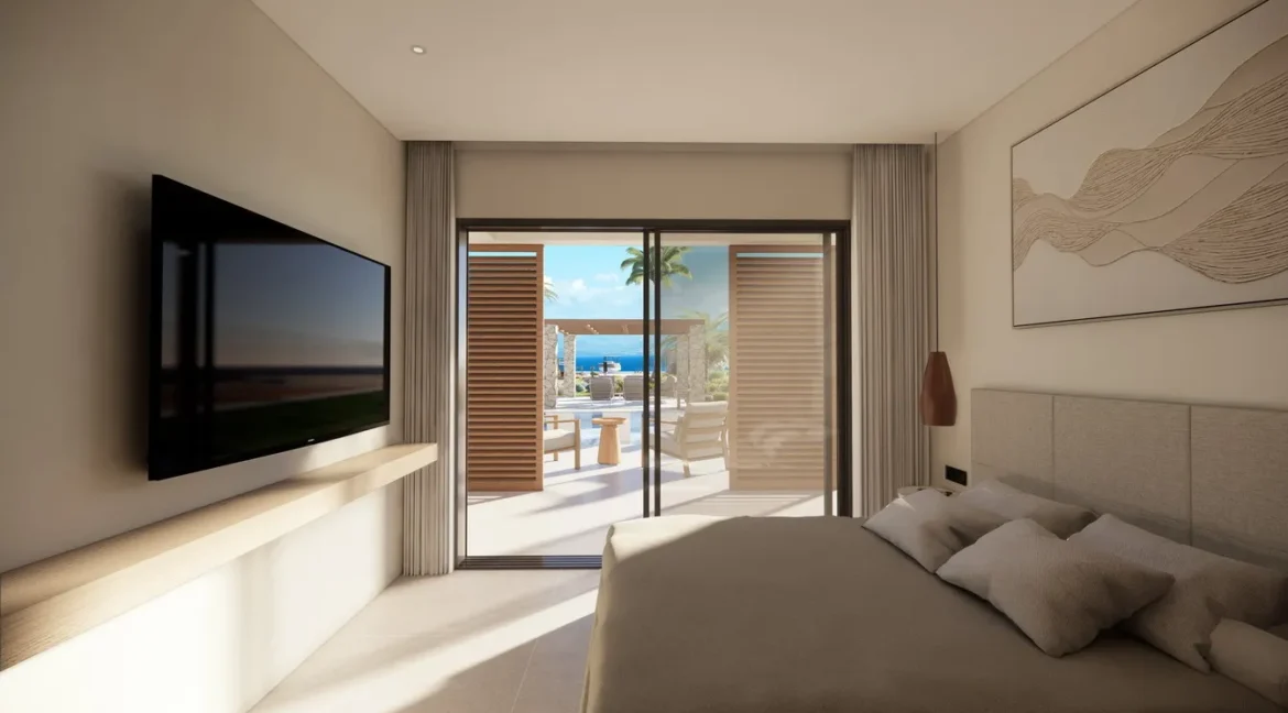 beautiful-waterfront-villa-for-sale-in-c_19