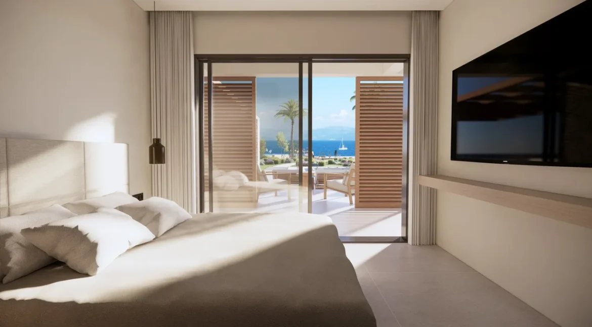 beautiful-waterfront-villa-for-sale-in-c_20