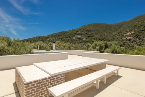 beautiful-waterfront-villa-for-sale-in-l-17921511_35