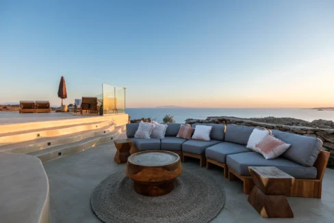 buy-a-luxury-villa-in-mykonos-18297398_07