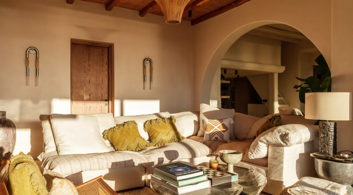 buy-a-luxury-villa-in-mykonos-18297398_12