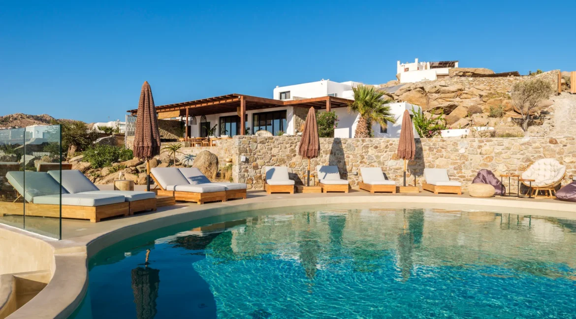 buy-a-luxury-villa-in-mykonos-18297398_20