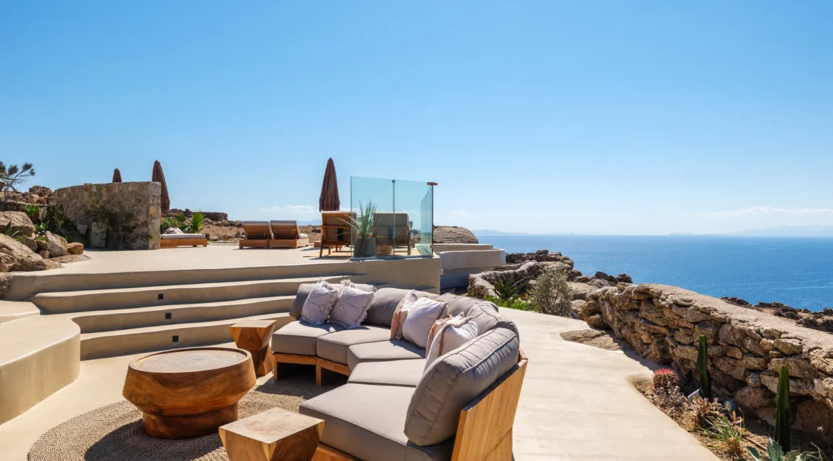 buy-a-luxury-villa-in-mykonos-18297398_26