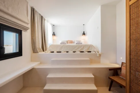 buy-a-luxury-villa-in-mykonos-18297398_38