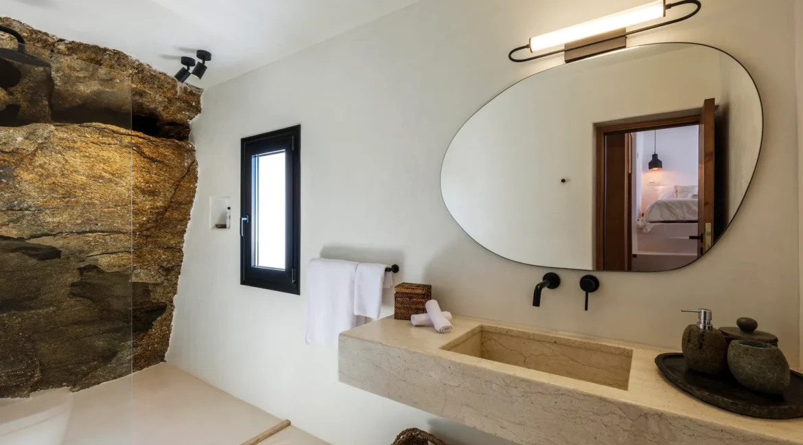 buy-a-luxury-villa-in-mykonos-18297398_39