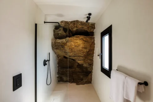 buy-a-luxury-villa-in-mykonos-18297398_40