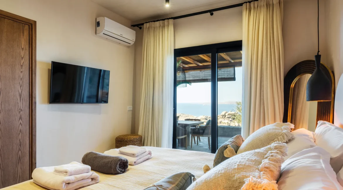 buy-a-luxury-villa-in-mykonos-18297398_41