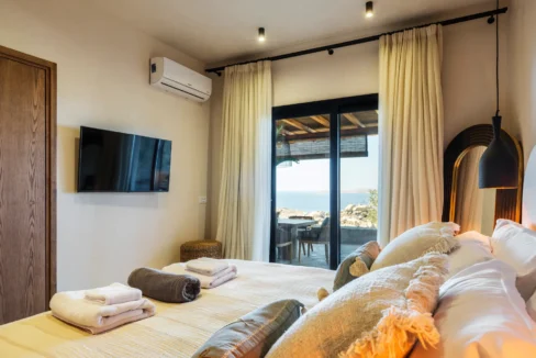 buy-a-luxury-villa-in-mykonos-18297398_41