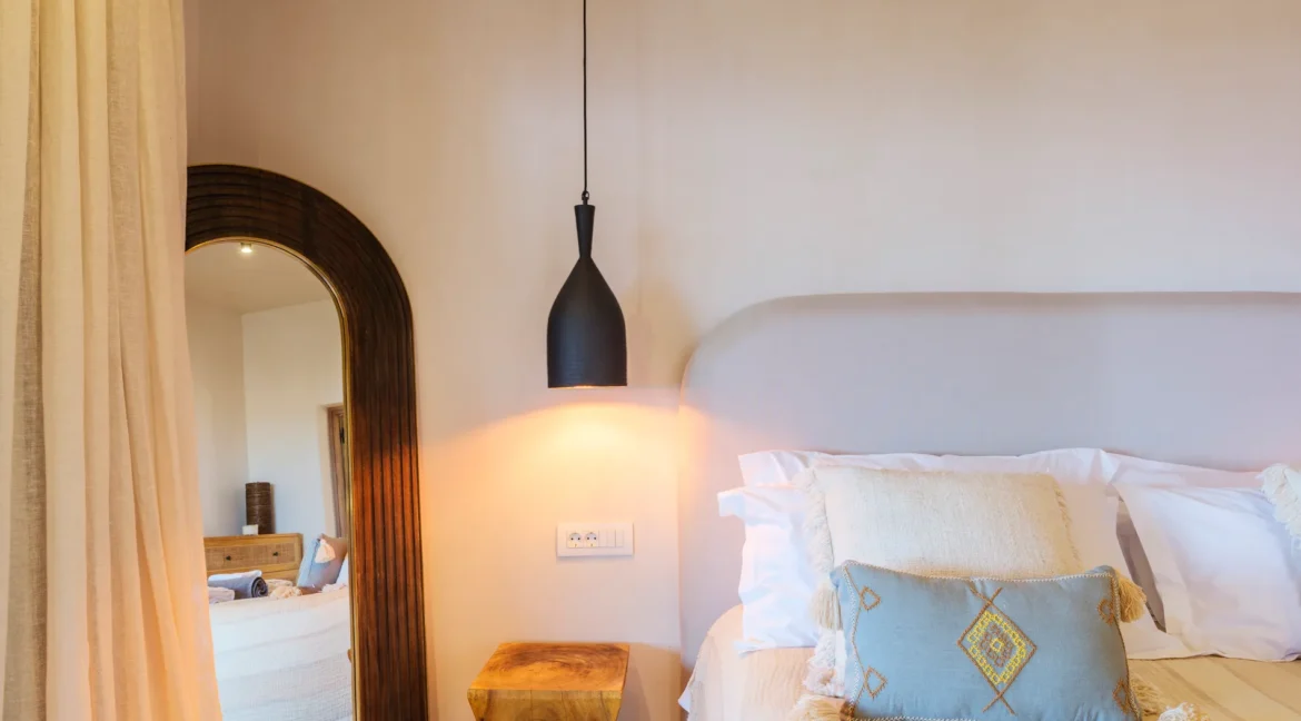 buy-a-luxury-villa-in-mykonos-18297398_44