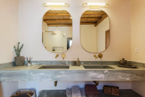 buy-a-luxury-villa-in-mykonos-18297398_46