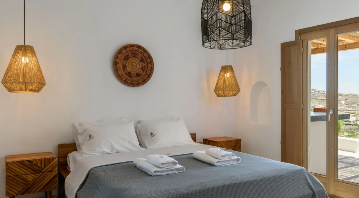 buy-a-waterfront-villa-in-mykonos-16002253_15