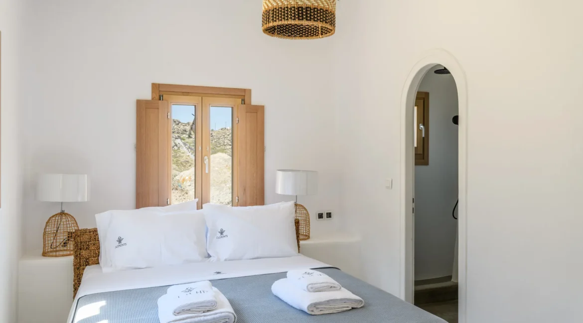 buy-a-waterfront-villa-in-mykonos-16002253_18