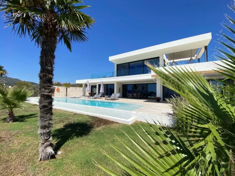 Luxury Villa in Lefkada for sale
