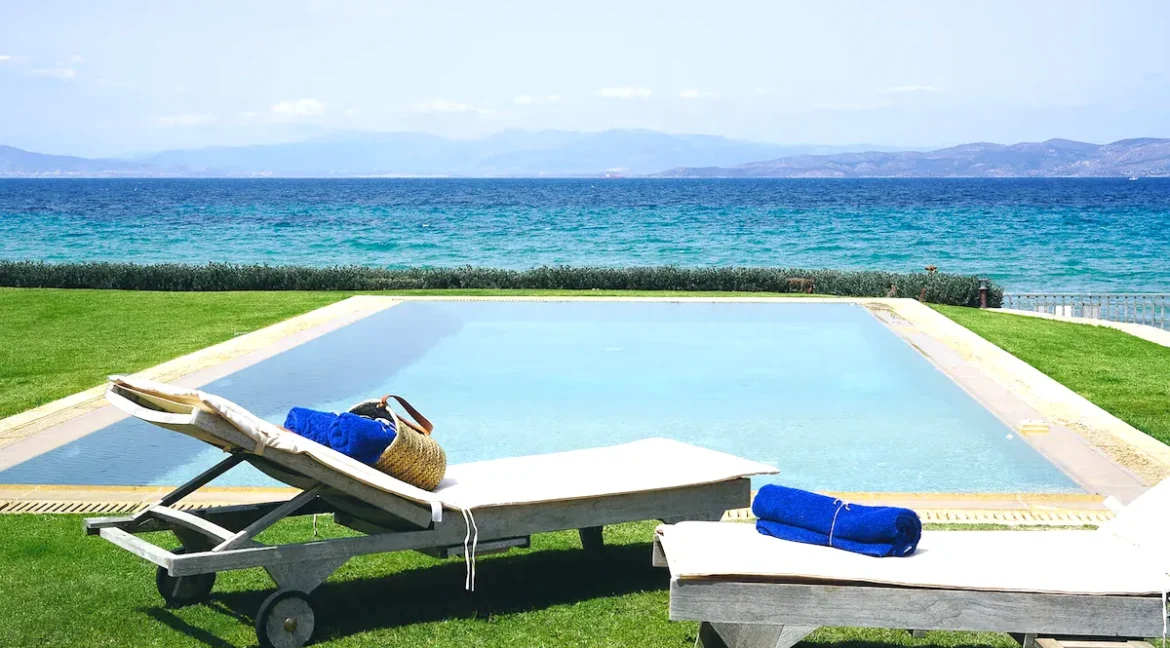 invest-in-a-seafront-villa-in-aegina-18001690_02