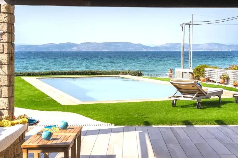 Seafront Villa in Aegina for sale
