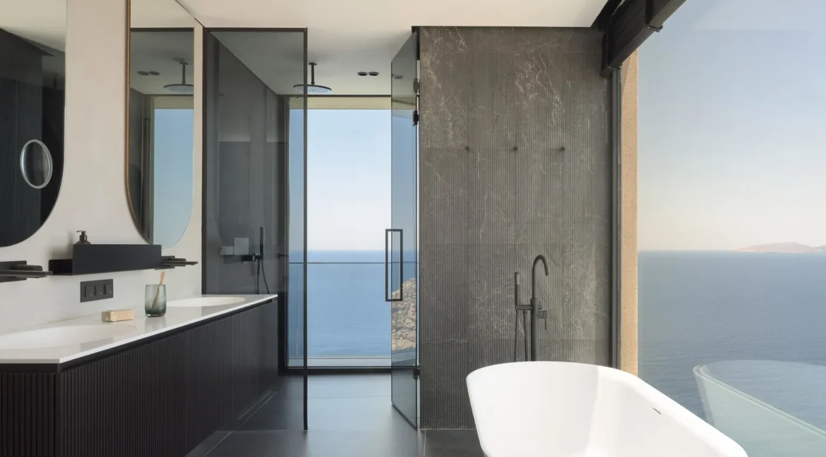 invest-in-a-seafront-villa-in-crete-17373224_05