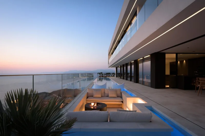 Seafront Villa in Crete for sale, Heraklio