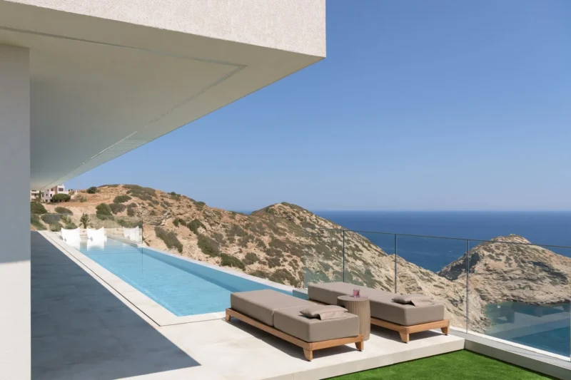 Seafront Villa in Crete for sale, Heraklio