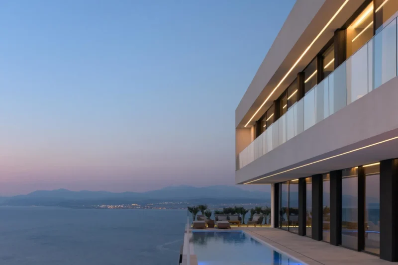 Seafront Villa in Crete for sale, Heraklio