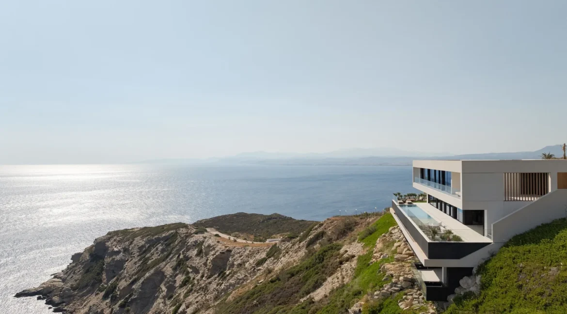 invest-in-a-seafront-villa-in-crete-17373224_43