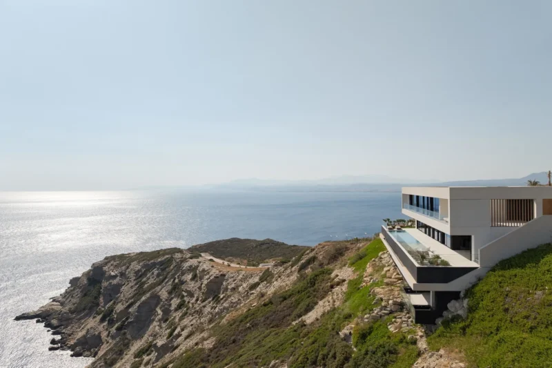 Seafront Villa in Crete for sale, Heraklio