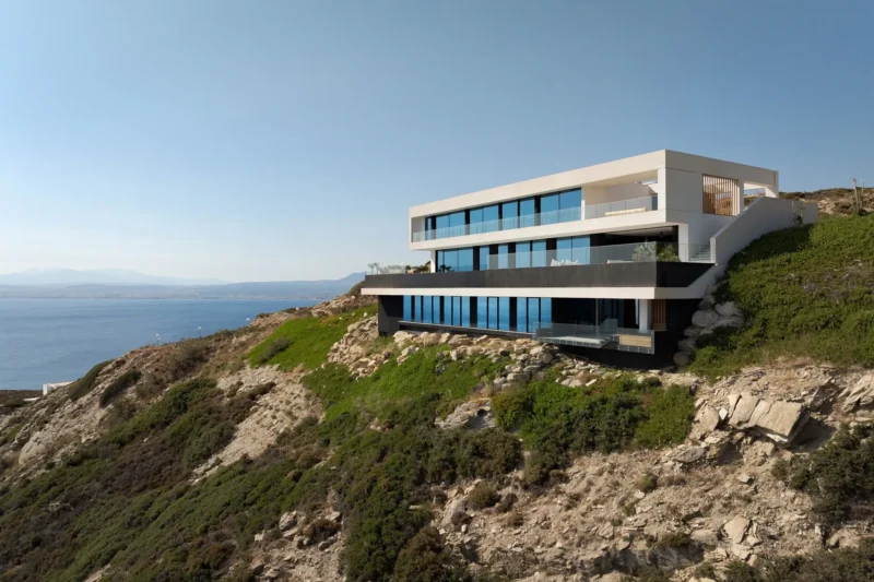 Seafront Villa in Crete for sale, Heraklio