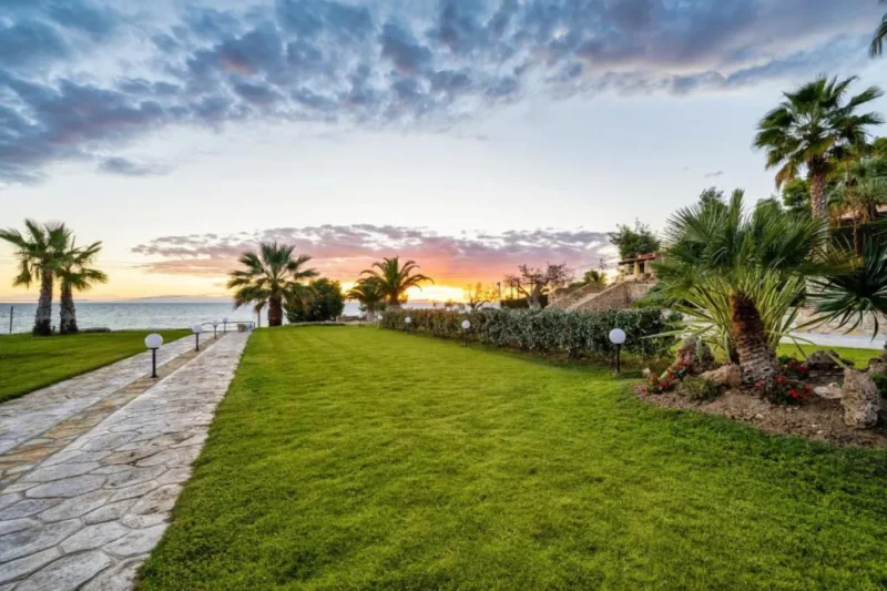 Waterfront Villa for Sale in Halkidiki, Skioni