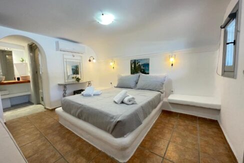 17 Rooms Hotel for sale Santorini — Messaria 10