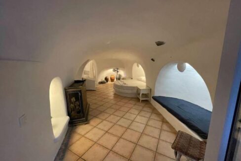 17 Rooms Hotel for sale Santorini — Messaria 11