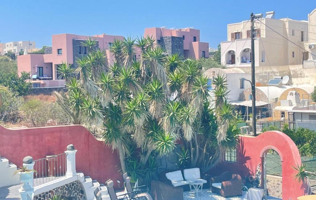 17 Rooms Hotel for sale Santorini — Messaria 13