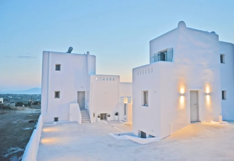 Complex Of Three Villas for Sale in Naxos