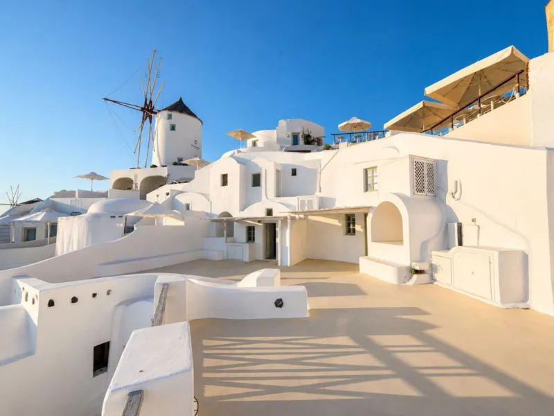 Luxury Villa for Sale in Caldera Oia Santorini