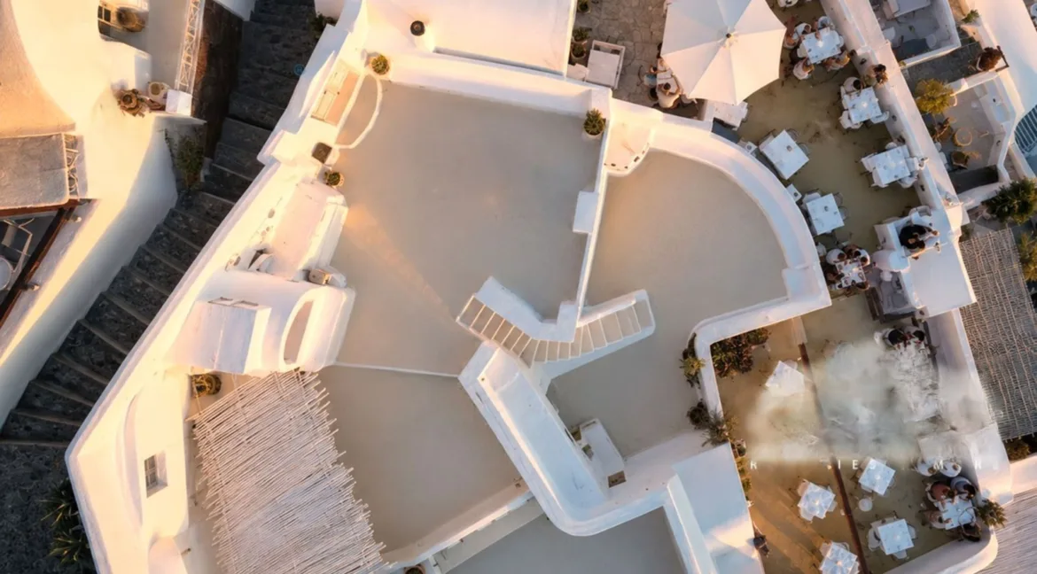 Luxury Villa for Sale in Caldera Oia Santorini