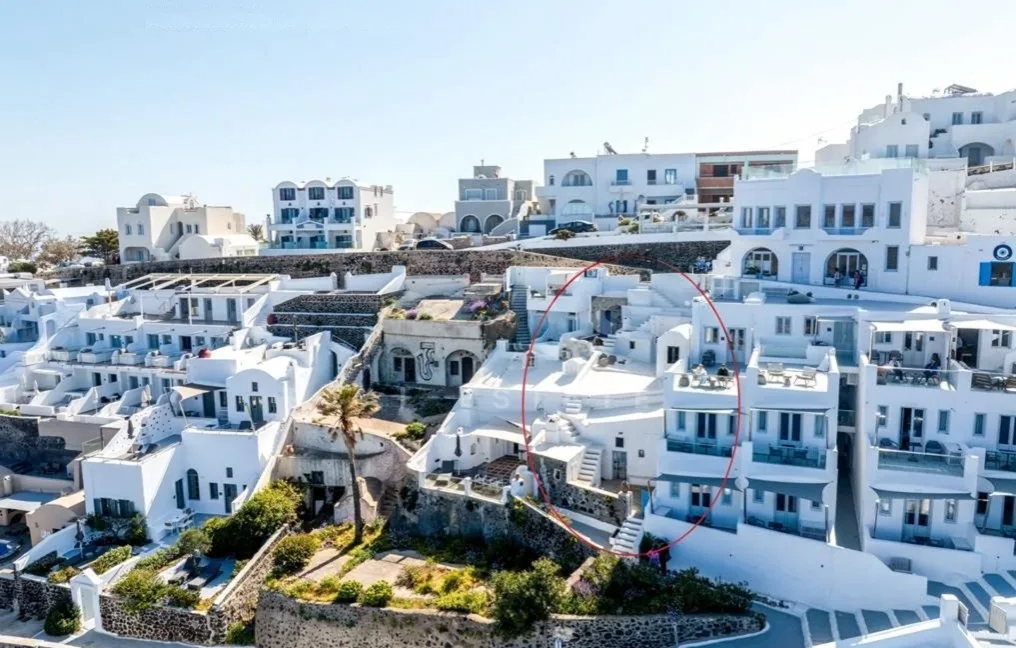 Caldera Cave Houses for Sale in Santorini Firostefani