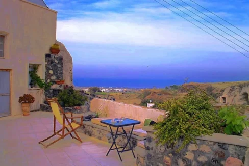 House for sale in Santoini with Panoramic Sea Views 16