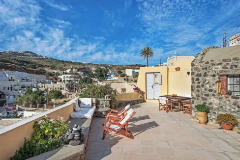 House for sale in Santoini with Panoramic Sea Views 7