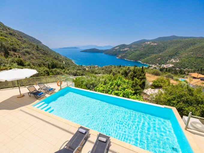 Villa Lefkada for sale