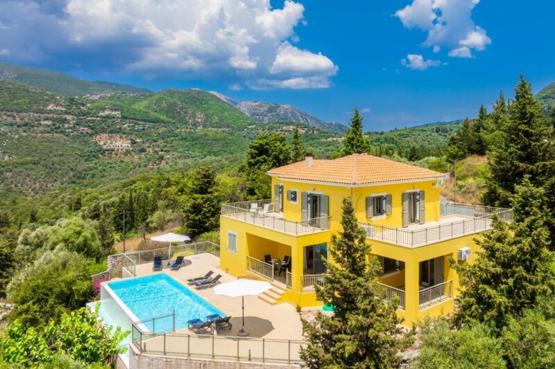 Villa Lefkada for sale