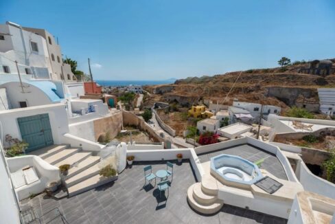 Traditional Complex for Sale in Vothonas Santorini 1