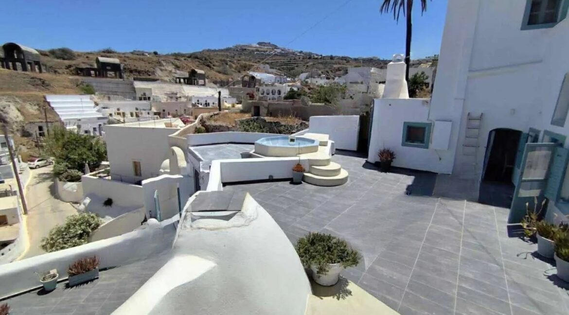 Traditional Complex for Sale in Vothonas Santorini 10